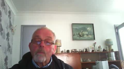 Champers online show from May 18, 10:43 am