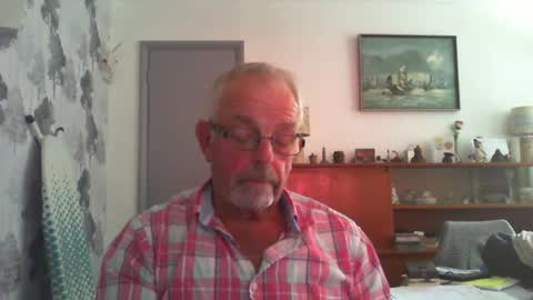 Champers online show from June 24, 8:35 am