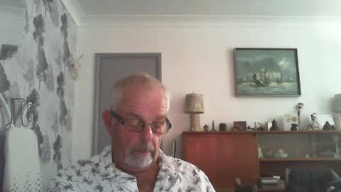 Champers online show from July 10, 7:45 am