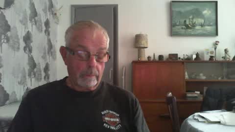 Champers online show from July 30, 3:11 pm