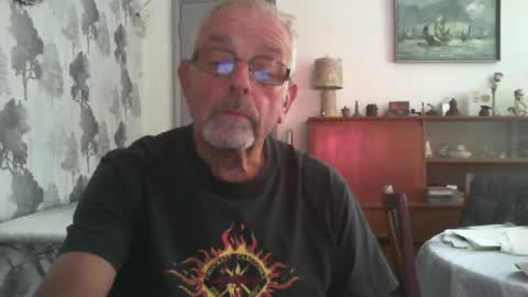 Champers online show from July 31, 9:52 am