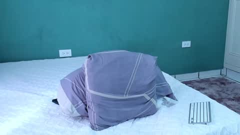 Snapshot of chandler_kenji chatting on December 3, 5:45 pm Kenji online show from December 3, 5:45 pm