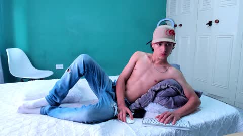 Snapshot of chandler_kenji chatting on January 4, 6:40 pm Kenji online show from January 4, 6:40 pm