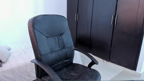 Snapshot of chandler_kenji chatting on September 11, 12:16 pm Kenji online show from September 11, 12:16 pm