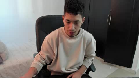 Snapshot of chandler_kenji chatting on September 12, 12:05 pm Kenji online show from September 12, 12:05 pm