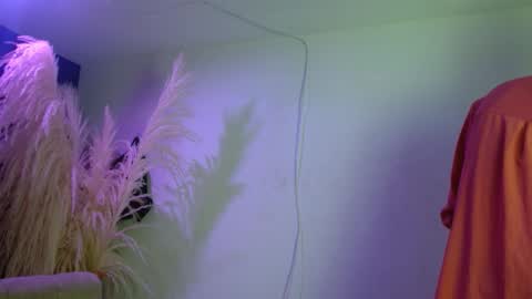 chanel_bitch783354 online show from March 19, 12:03 am