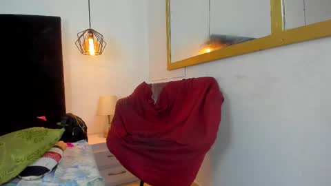 Snapshot of chanellejohnson_ chatting on February 16, 8:00 pm chanellejohnson_ online show from February 16, 8:00 pm