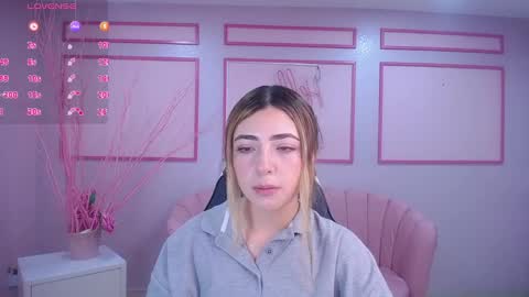 channel_blonde_a online show from December 18, 5:00 pm