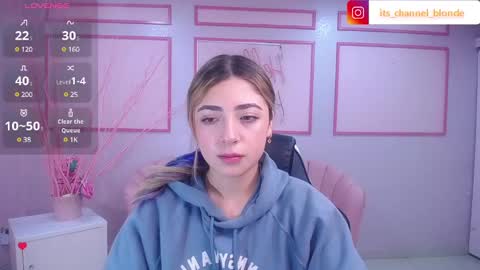channel_blonde_a online show from December 20, 4:57 pm