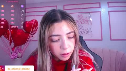 channel_blonde_a online show from February 6, 10:43 pm