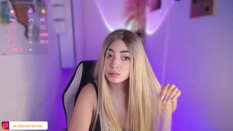 channel_blonde_a online show from January 6, 3:49 pm