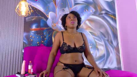 Snapshot of channelcroix chatting on November 15, 8:05 pm channelcroix online show from November 15, 8:05 pm