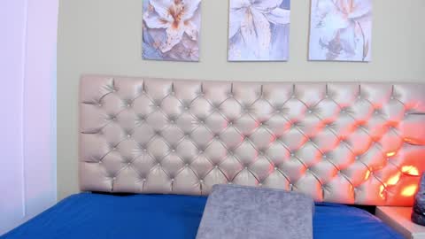 Snapshot of channeljonson chatting on December 28, 12:45 pm Channel online show from December 28, 12:45 pm