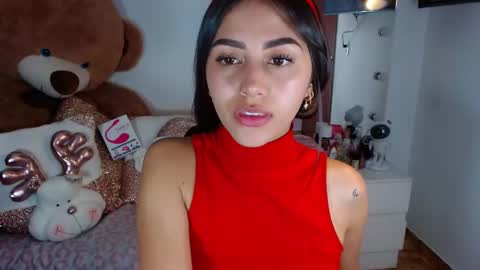 Snapshot of channelrose_1 chatting on December 6, 2:46 am Isabella online show from December 6, 2:46 am