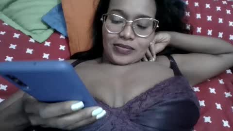 Snapshot of chantal99 chatting on February 25, 9:24 pm chantal99 online show from February 25, 9:24 pm