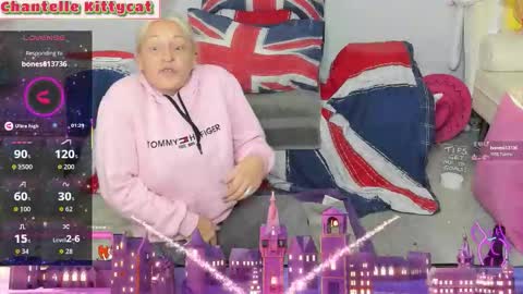 Snapshot of chantelle_kittycat chatting on September 27, 6:02 pm Chantelle kittycat online show from September 27, 6:02 pm