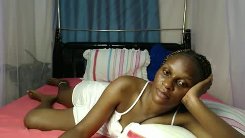 Chantel online show from December 11, 7:03 pm