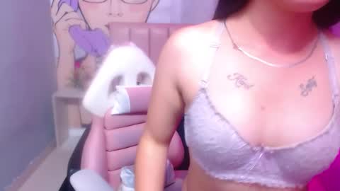 Snapshot of chari_taylor chatting on January 17, 1:25 am Chari Taylor online show from January 17, 1:25 am