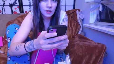 Chariot May online show from June 3, 2:14 am