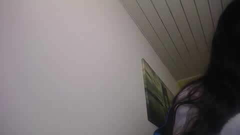 Snapshot of charis_21 chatting on October 1, 12:16 am charis 2 online show from October 1, 12:16 am