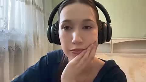 Scarlett online show from March 9, 12:20 pm