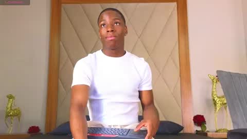 Snapshot of charlesbrown_ chatting on June 29, 1:44 pm charlesbrown_ online show from June 29, 1:44 pm
