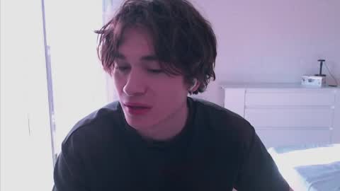 Snapshot of charleshanson69 chatting on May 2, 1:27 pm charleshanson69 online show from May 2, 1:27 pm