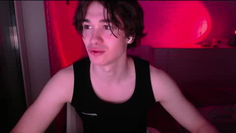 Snapshot of charleshanson69 chatting on May 11, 9:45 pm charleshanson69 online show from May 11, 9:45 pm