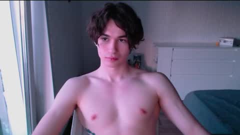 Snapshot of charleshanson69 chatting on May 16, 4:28 pm charleshanson69 online show from May 16, 4:28 pm