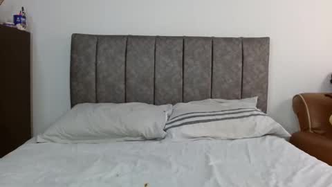 charli 4 online show from March 8, 4:22 pm