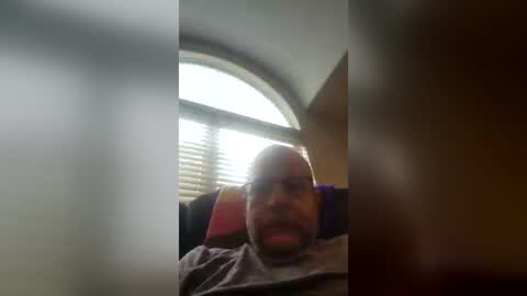 charlie42573693 online show from July 12, 11:29 pm