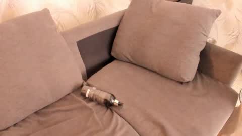 charlie eusse online show from March 5, 8:10 am