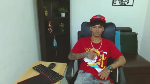 Snapshot of charlie_oconnor chatting on December 29, 2:49 am Charlie oconnor online show from December 29, 2:49 am