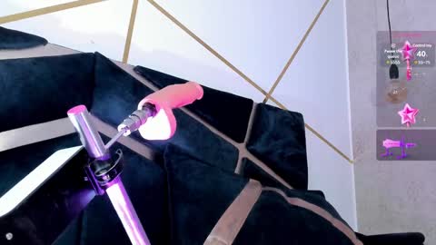 Snapshot of charlie_williams_1 chatting on February 4, 8:49 pm CHARLIE online show from February 4, 8:49 pm