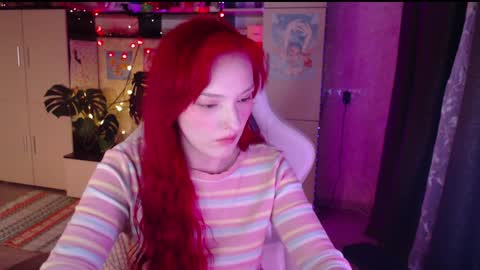 Snapshot of charlie_wtf chatting on February 9, 8:13 pm charlie online show from February 9, 8:13 pm