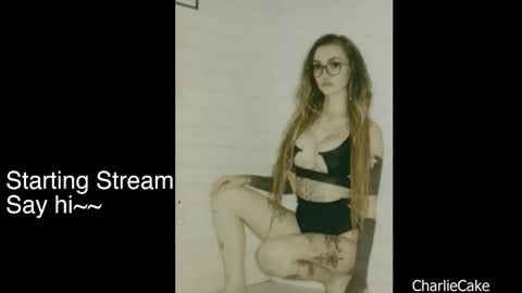 Snapshot of charliecake chatting on January 7, 1:52 am Charlie Cake online show from January 7, 1:52 am