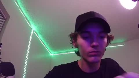 Snapshot of charlied09302 chatting on October 23, 2:00 am char sexiness online show from October 23, 2:00 am