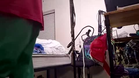 Snapshot of charlied09302 chatting on November 21, 3:05 am char sexiness online show from November 21, 3:05 am