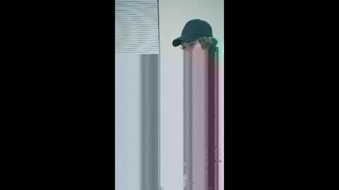 Snapshot of charlied09302 chatting on December 4, 6:12 am char sexiness online show from December 4, 6:12 am