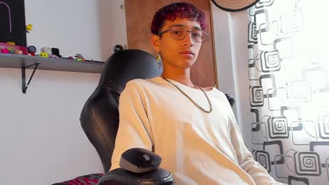 Charles Russo online show from December 10, 4:27 pm