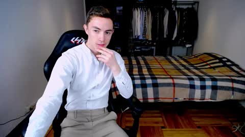 carlos reyes online show from February 13, 11:17 am