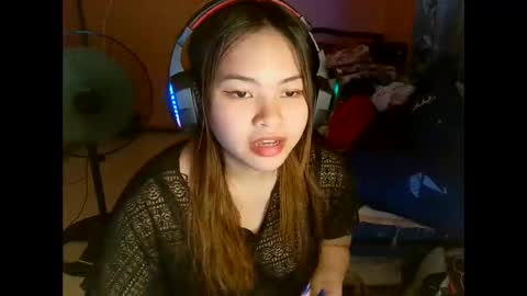 Sweetieeche online show from December 20, 12:45 pm