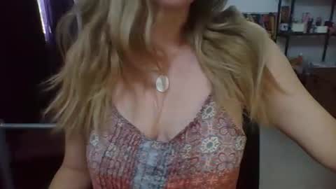 charlott online show from May 4, 6:37 pm