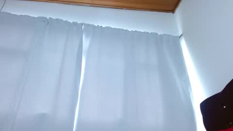 charlothe_wright online show from October 17, 5:59 pm