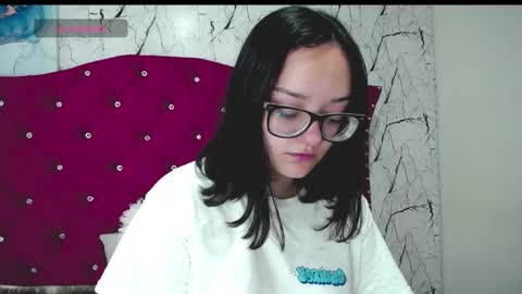 charlotte1_ls online show from December 8, 9:41 pm