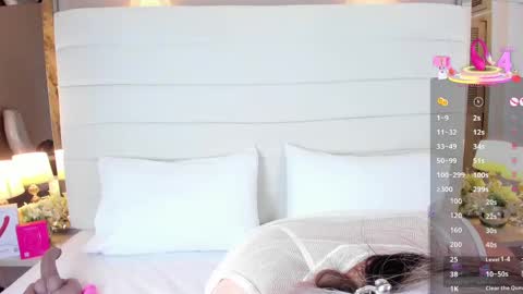 Charlotte online show from September 15, 11:43 am