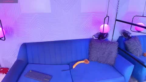 ambar online show from October 25, 11:07 am