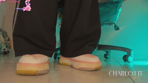 charlotte  grey online show from November 19, 8:31 pm