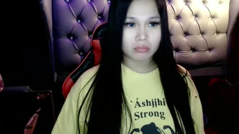 charlotte_anne11 online show from December 2, 3:18 pm