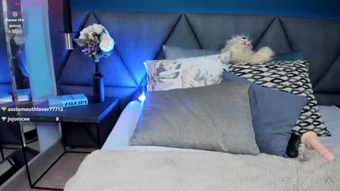 Snapshot of charlotte_copper chatting on January 24, 5:21 pm Charlotte online show from January 24, 5:21 pm